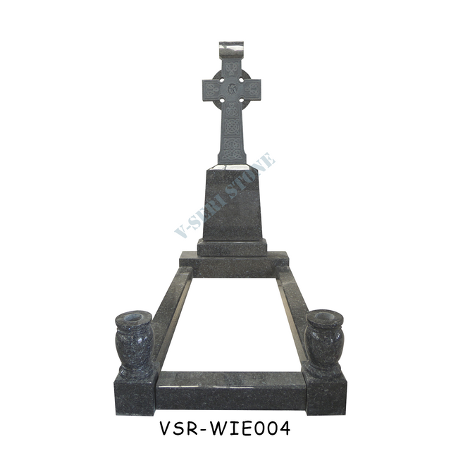 時代を超越した十字架が付いたブルーパールの花崗岩の墓石