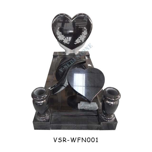 ヴィンテージ フレンチ ハート形手デザイン花崗岩の墓石、見事なディテール