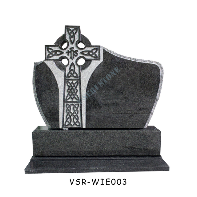 エレガントな十字架が特徴的な紫の花崗岩の墓石