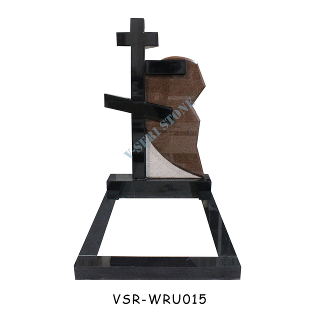 正統派のクロスは、インドの赤と黒の花崗岩の墓石を彫りました